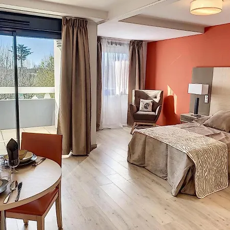 Zenao Apart-hotel 4*