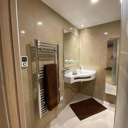 Zenao 4* Λε Κανέ